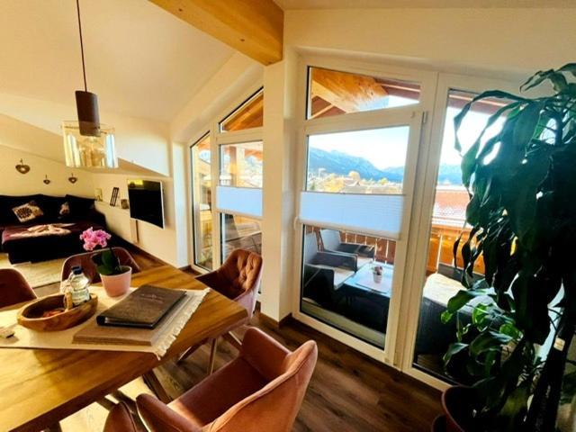 Apartment 23 Neu Erbaute Ferienwohnung Mit Schloss- Und Panoramablick *