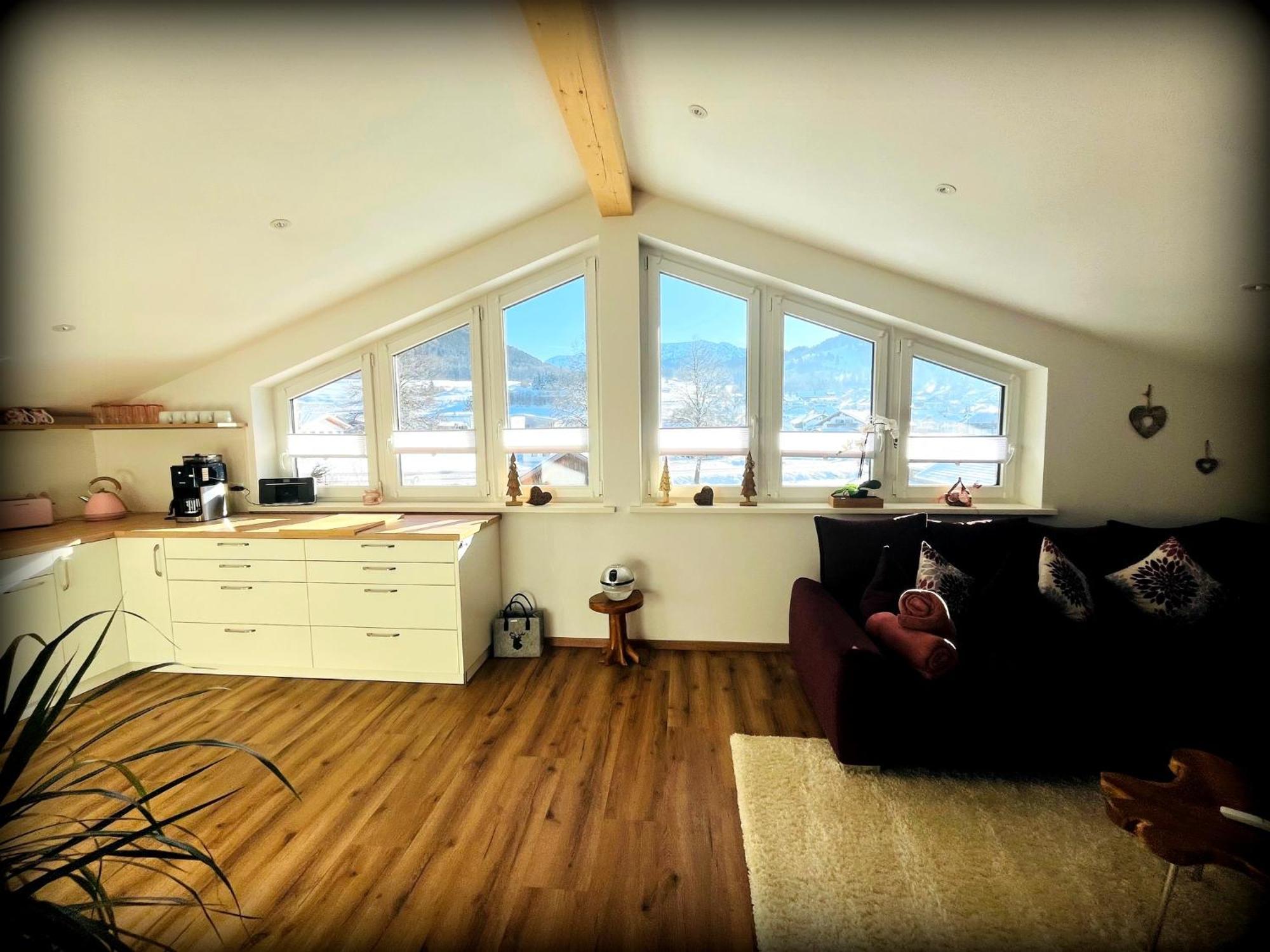 Apartment 23 Neu Erbaute Ferienwohnung Mit Schloss- Und Panoramablick *